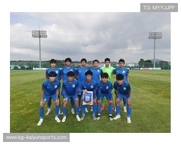 足球联赛在青训扶持中推动俱乐部与学校联合办学试点项目，校园足球青训合作方案
